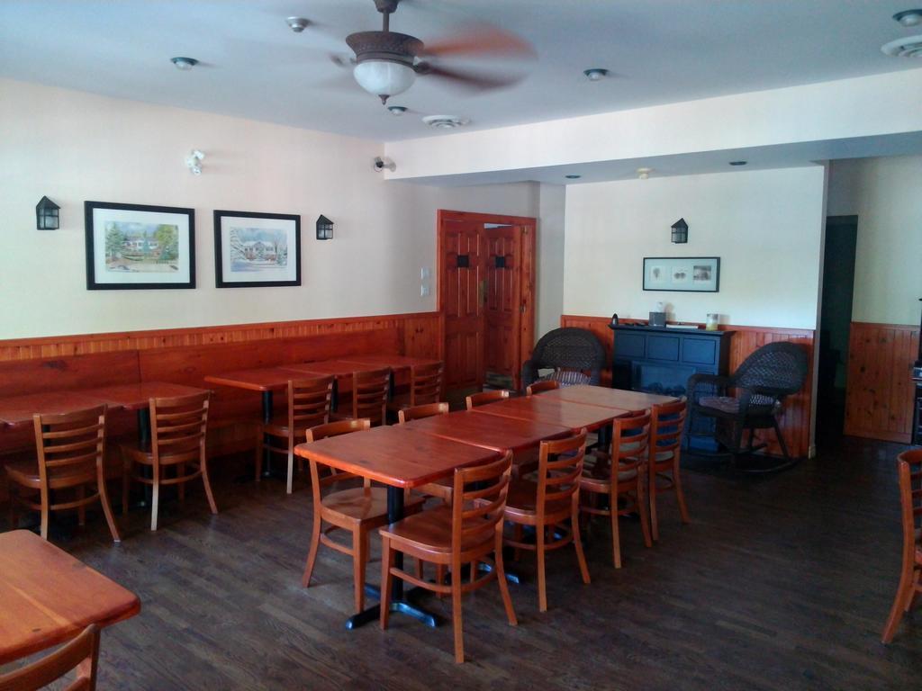 Algonquin Highlands Little Hawk Resort & Marina מראה חיצוני תמונה