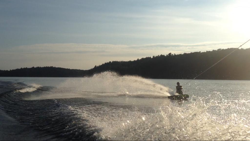 Algonquin Highlands Little Hawk Resort & Marina מראה חיצוני תמונה