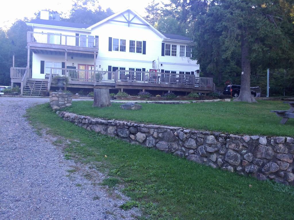 Algonquin Highlands Little Hawk Resort & Marina מראה חיצוני תמונה