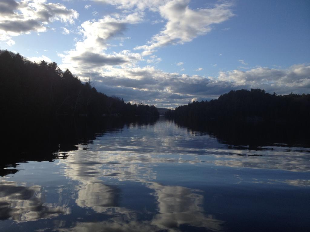 Algonquin Highlands Little Hawk Resort & Marina מראה חיצוני תמונה