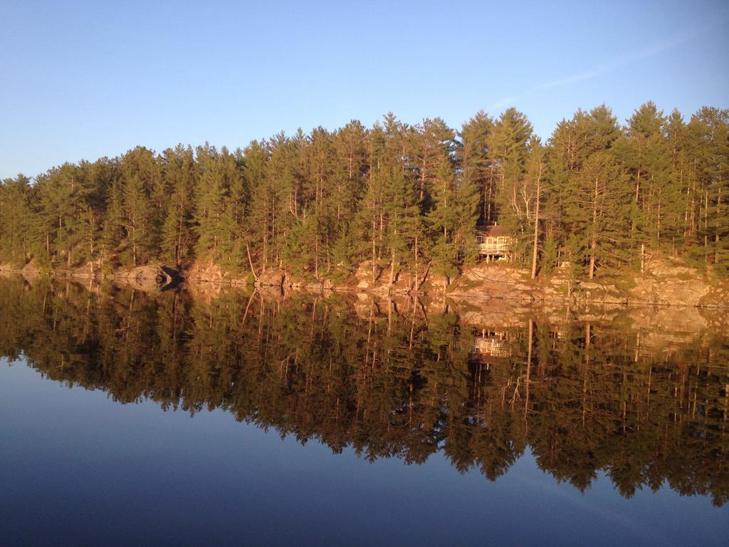 Algonquin Highlands Little Hawk Resort & Marina מראה חיצוני תמונה