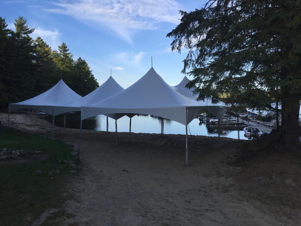 Algonquin Highlands Little Hawk Resort & Marina מראה חיצוני תמונה