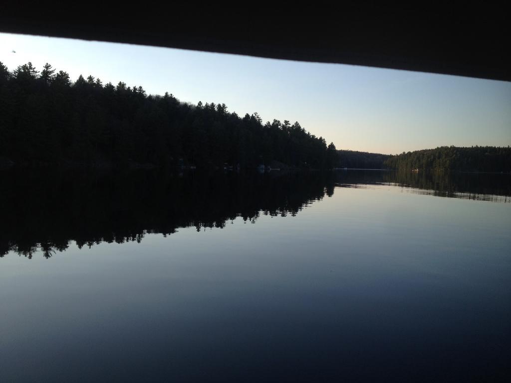 Algonquin Highlands Little Hawk Resort & Marina מראה חיצוני תמונה