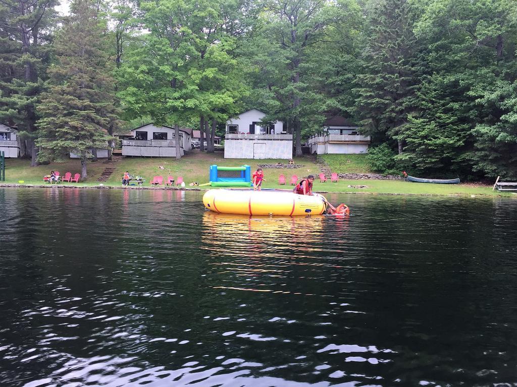 Algonquin Highlands Little Hawk Resort & Marina מראה חיצוני תמונה