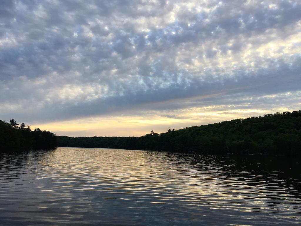 Algonquin Highlands Little Hawk Resort & Marina מראה חיצוני תמונה