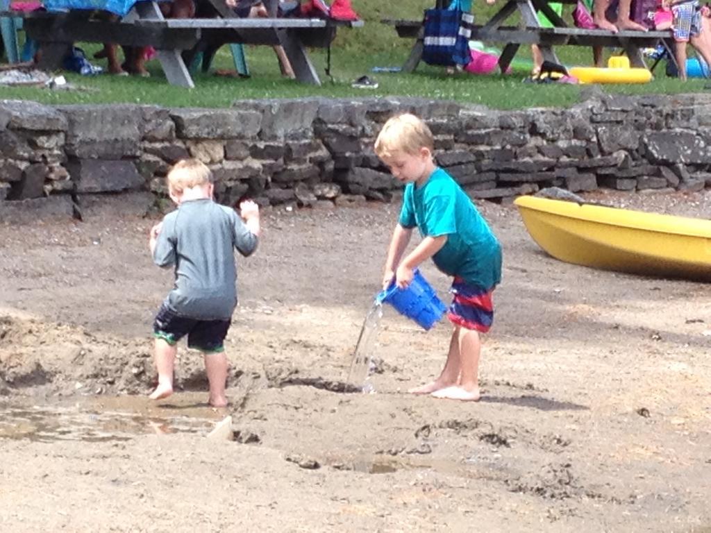 Algonquin Highlands Little Hawk Resort & Marina מראה חיצוני תמונה