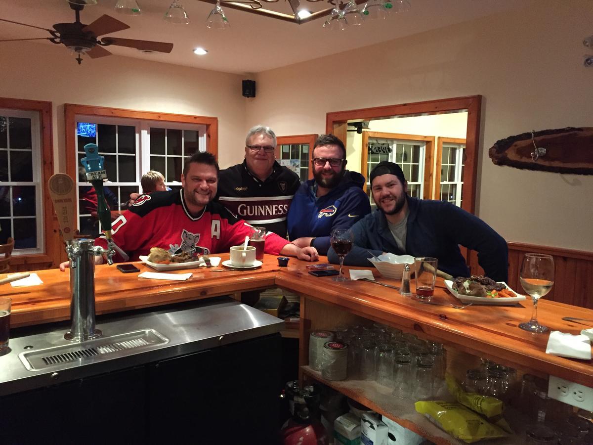 Algonquin Highlands Little Hawk Resort & Marina מראה חיצוני תמונה