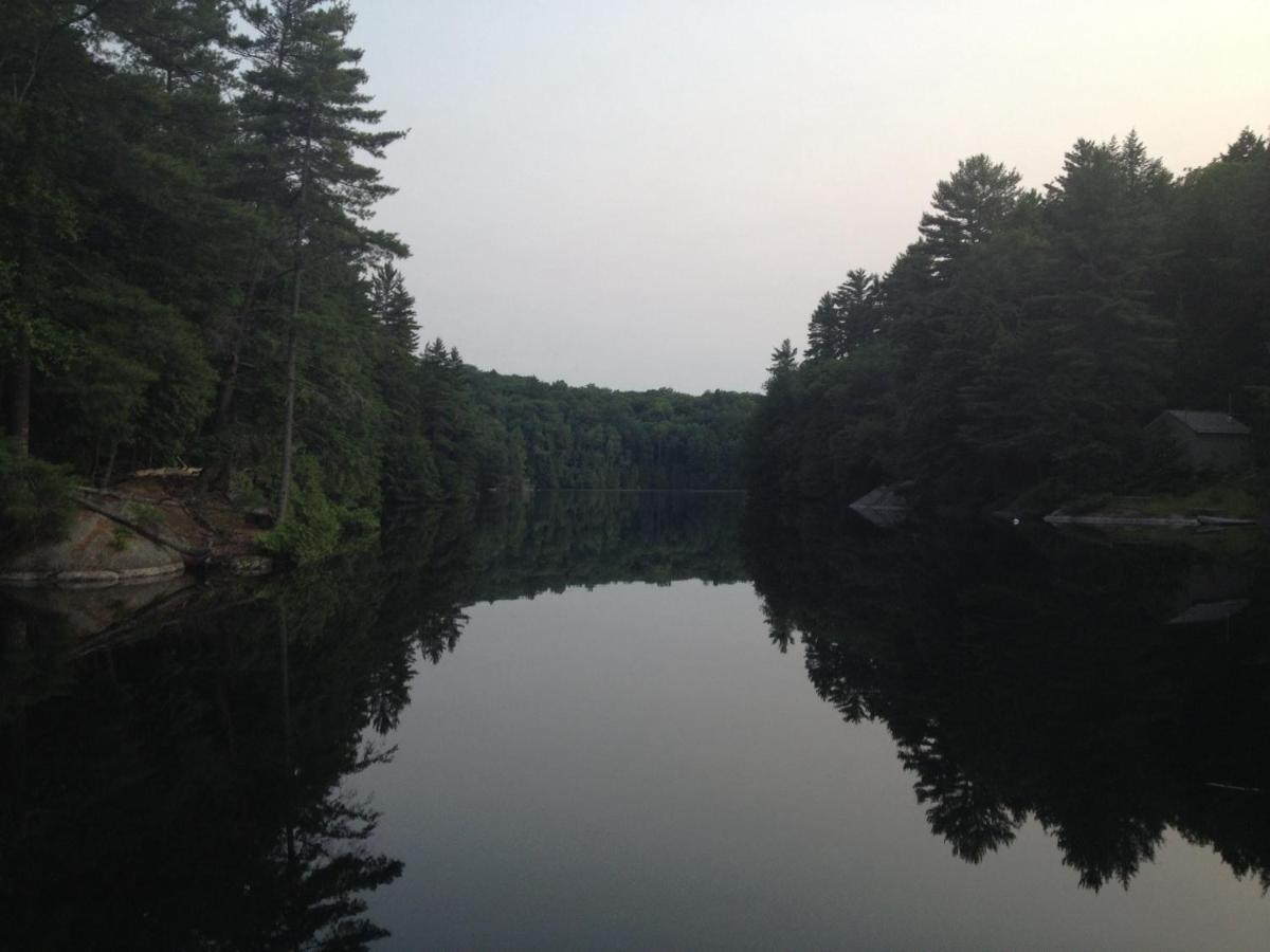 Algonquin Highlands Little Hawk Resort & Marina מראה חיצוני תמונה